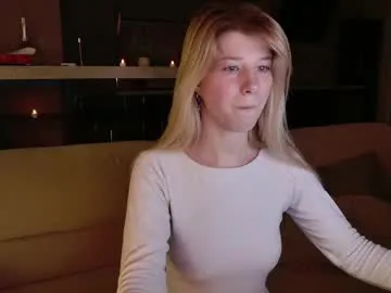 bella_amoury – webcam model profile photo