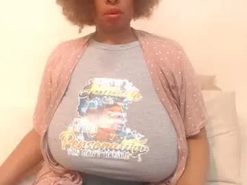 boobyqueen24 – webcam model profile photo