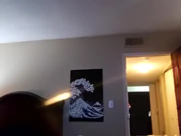 luckyducky02 – webcam model profile photo