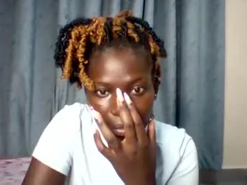 luo_queen webcam model