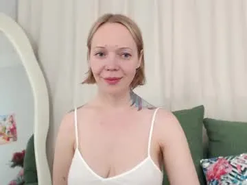 natalee_love – webcam model profile photo