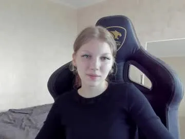 yunarosee – webcam model profile photo