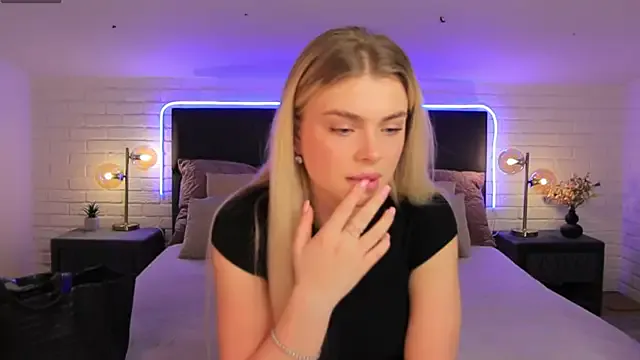 Angel___Blond – webcam model profile photo