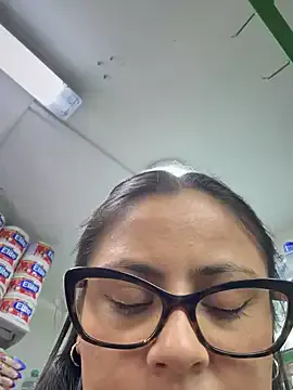 Angie_e webcam model