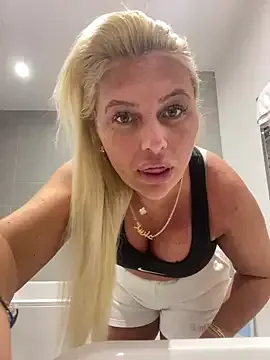 Arabellalee23 – webcam model profile photo