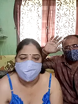 HoneyHush webcam model