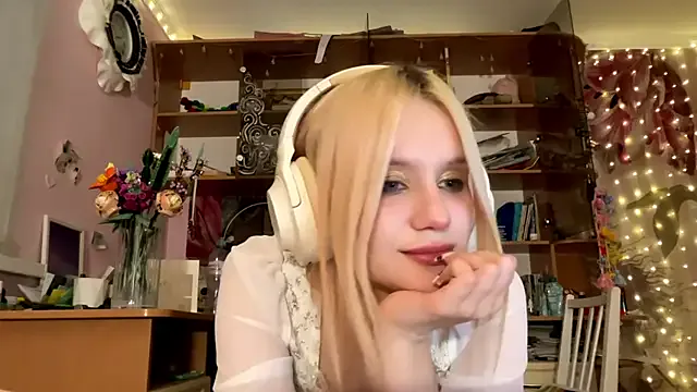 MelisaBloomy – webcam model profile photo