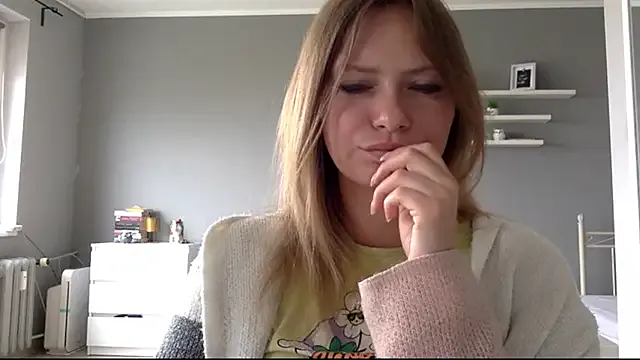 MillieShow – webcam model profile photo
