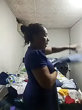 Naomi-Mature – webcam model profile photo