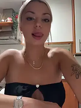 Nylon tagged live sex cams