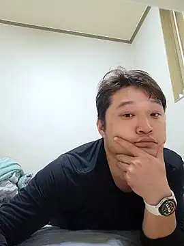 offwhite777 – webcam model profile photo