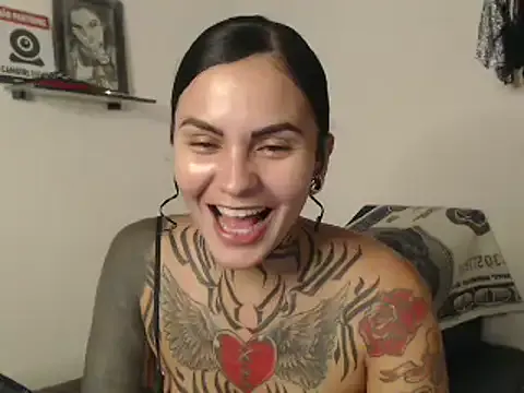 Perola__May – webcam model profile photo