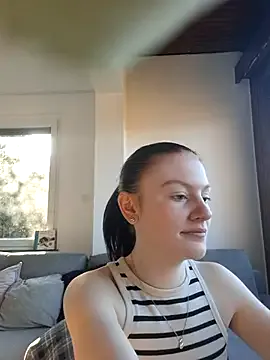 SweetAlice19 – webcam model profile photo