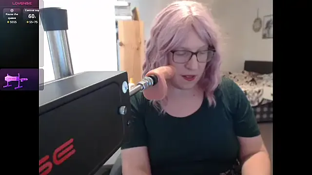 TheCurvyCorner's Thumb Image