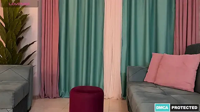 UrGoddessJenny – webcam model profile photo