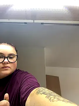Vellyssa – webcam model profile photo