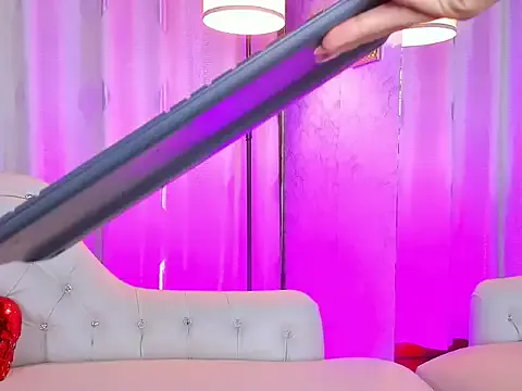 Zarajener – webcam model profile photo