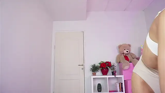 ZariaVera – webcam model profile photo